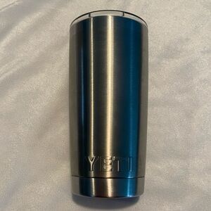Yeti Rambler 20oz Tumbler with MagSlide Lid
